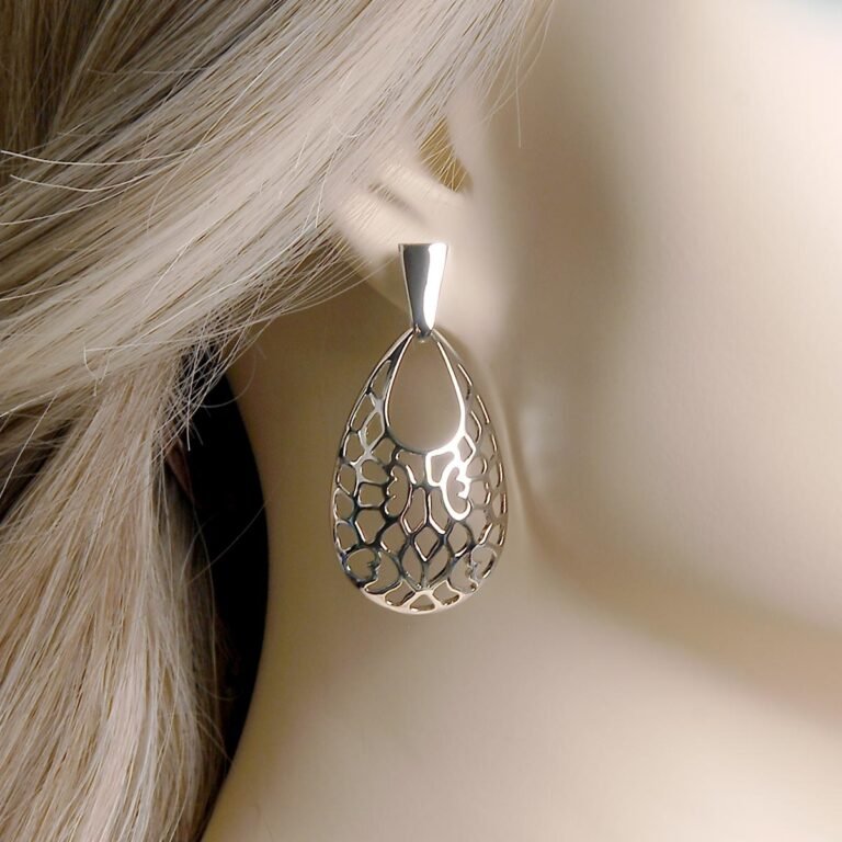 ✨Lavish Cut Out -Earrings✨